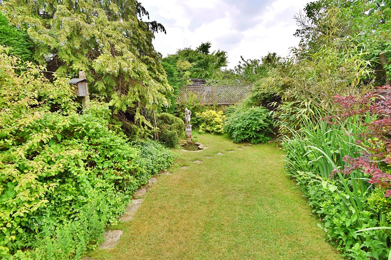 Property thumbnail 23