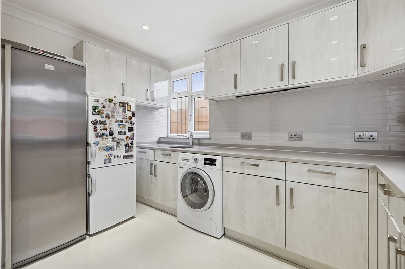 Property thumbnail 8